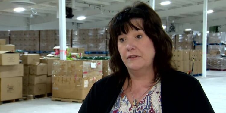 Winnipeg Jets team-up with Christmas Cheer Board for toy drive – Winnipeg