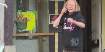 ‘I’m out $30,000’: Petition launched by B.C. landlords says laws favour tenants