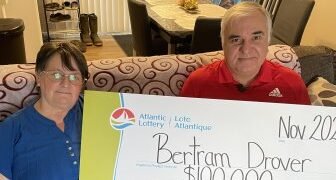 Bonnie Crombie declared new Ontario Liberal leader after three rounds of voting