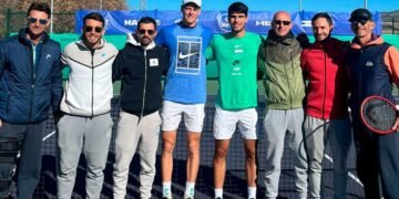 Carlos Alcaraz tries to banish his demons against Jannik Sinner in pre-season training session