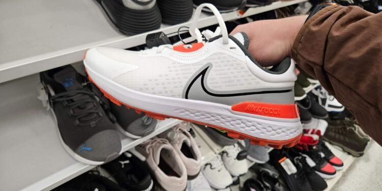 How to Make Money Flipping Golf Gear