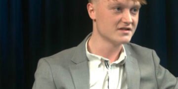 Lewis Hamilton issues STARK Max Verstappen warning for 2024