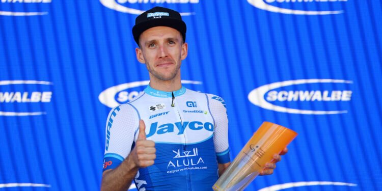 Plapp and Yates join Ewan at Tour Down Under to create powerful Jayco AlUla trio