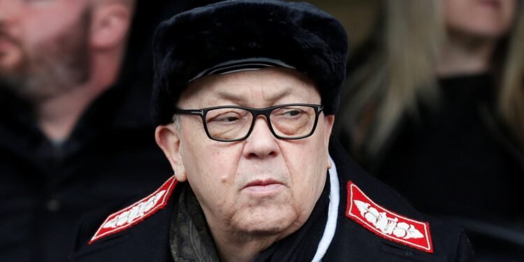 Player facing “difficulties” inside West Ham as “tension” with Moyes shared