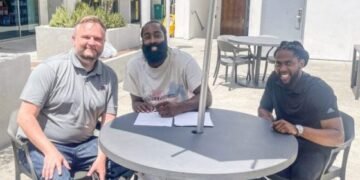 Sixers extending Daryl Morey through 2027/28