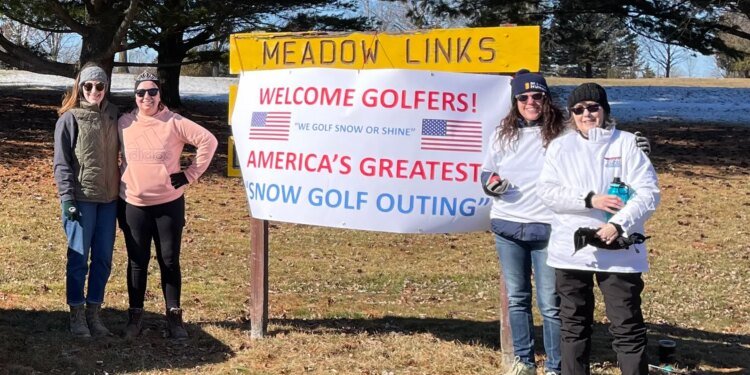 Snow Golf Returns to Manitowoc This Winter