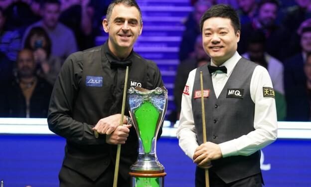 UK Championship 2023: Ronnie O’Sullivan & Ding Junhui share spoils in hard-fought opening to final