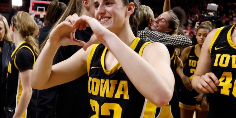 WNBA: Caitlin Clark or Cameron Brink for the Seattle Storm?