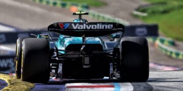 Aston F1 names ex-Mercedes engine man Andy Cowell as CEO