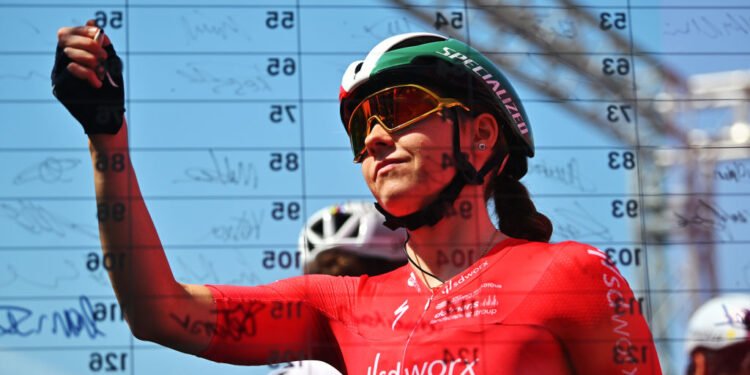 Blanka Kata Vas extends with SD Worx-Protime