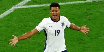 Cole Palmer tells Aston Villa star to join Chelsea with swap move possible