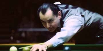 Farewell Dracula! Ray Reardon was snooker’s bon vivant who dodged death down the pits to dominate the Seventies