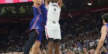 Japan men battle but lose final Paris warm-up