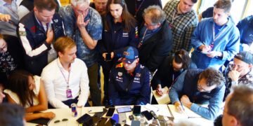 Verstappen dismisses critics, not friendship with Norris