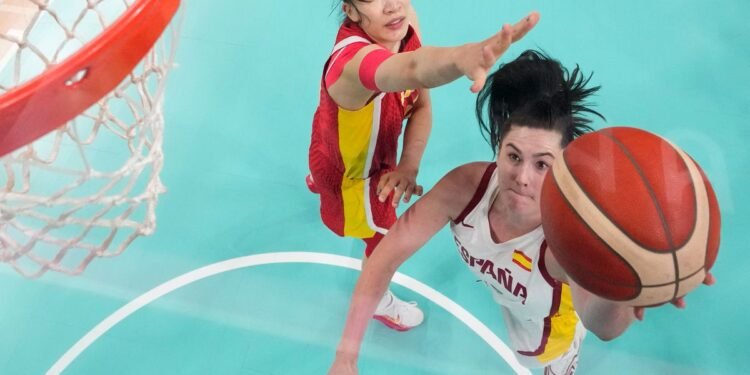 WNBA: Megan Gustafson, Nyara Sabally enjoy star turn in Paris