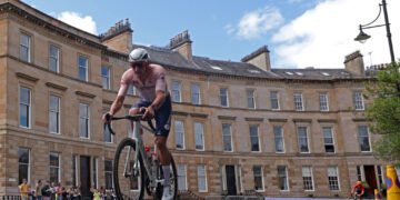 ‘I can only say Mathieu is fine’ – Alpecin-Deceuninck fully confident in Van der Poel for World Championships