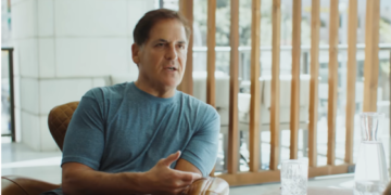 Mark Cuban says radical left-wing media leans right