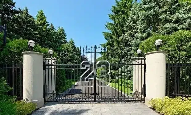 Michael Jordan Sells Highland Park Mansion For $14.855M