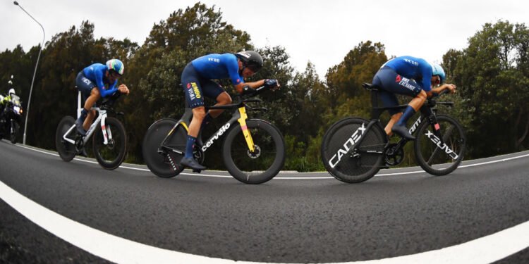 Mixed relay still struggling to capture the imagination at World Championships