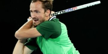 250 Weeks in Top 10 for Medvedev, Shang Top 50