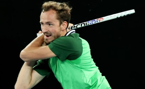 250 Weeks in Top 10 for Medvedev, Shang Top 50