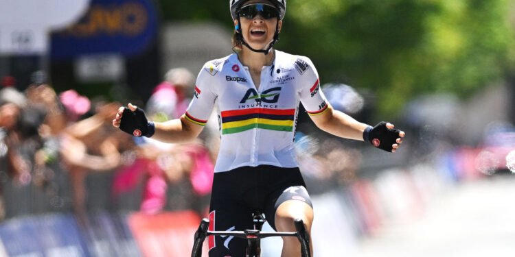 ‘A reflection of trust and belief’ – Kim Le Court signs two-year extension with AG Insurance-Soudal