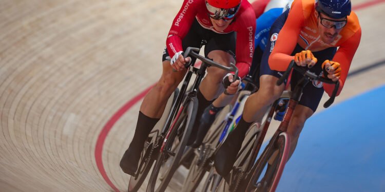 Controversy in Elimination race at Track Worlds ignites ‘insults, threats’ from Jan-Willem van Schip for disqualification