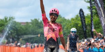 Declan Irvine uses ‘pioneer’ eating skills to manage diabetes and battle Life Time Grand Prix riders at Big Sugar Gravel