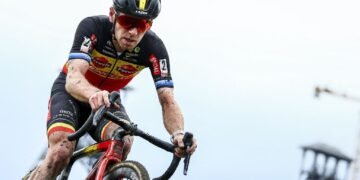 Exact Cross Heerderstrand: Eli Iserbyt wins on return from stamping ban