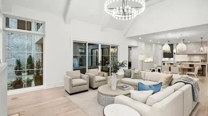 Hornets’ Seth Curry Buys Foxcroft Mansion For $6.4M