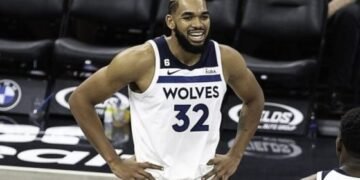 Karl-Anthony Towns trade expanded: Timberwolves, Knicks, Hornets involved