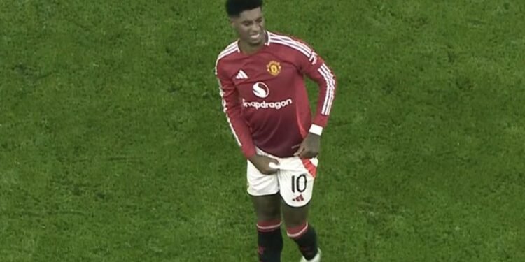 Marcus Rashford hailed for ‘powering through like a champ’ after Man Utd ace hit with eye-watering tackle