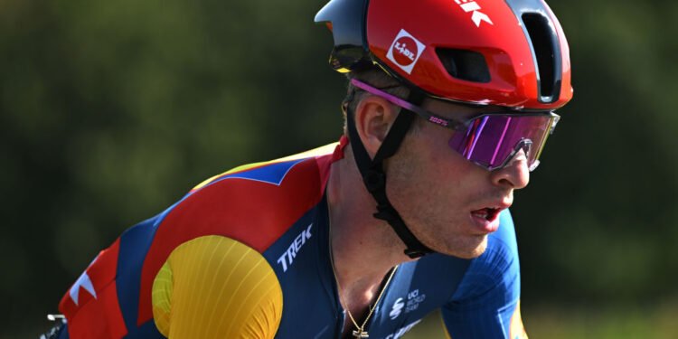 Mattias Skjelmose forced to end season due to back injury