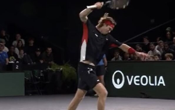 Rublev Self-Sabotage, Self-Harm Take Center Stage in Disturbing Paris Loss