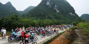 Tour of Guangxi stage 3 temporarily paused after mass crash
