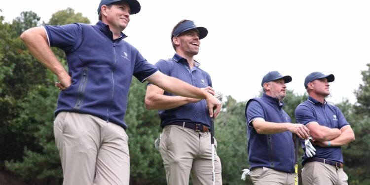 U.S. jumps out to early lead over Internationals