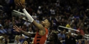 Bucks not considering trade for Damian Lillard