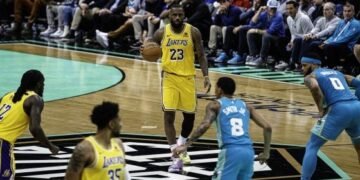 NBA-Amazon contract allows future tech adaptations