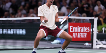 Popyrin downs Medvedev to join De Minaur in Paris third round | 31 October, 2024 | All News | News and Features | News and Events