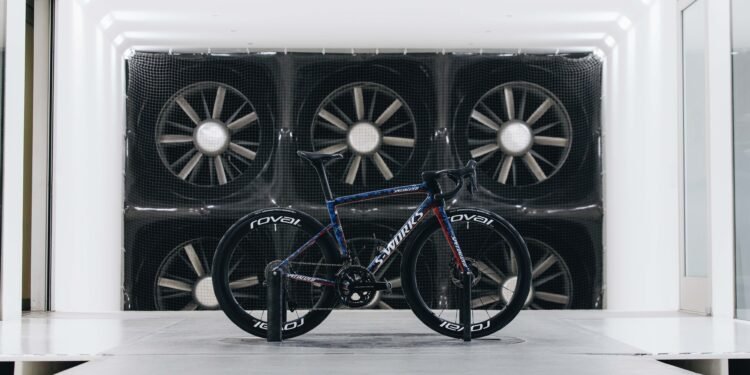 A first look at Demi Vollering’s new S-Works Tarmac as Specialized announces sponsorship of FDJ-SUEZ for 2025