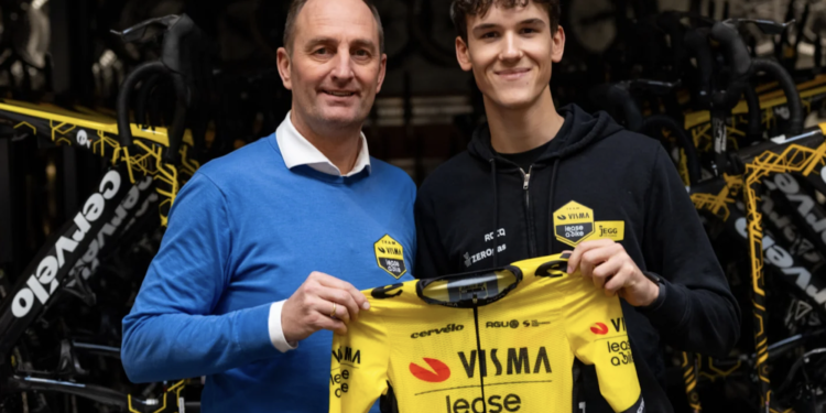 Ashlin Barry accelerates pathway to WorldTour in 2025 signing Visma-Lease a Bike multi-year deal