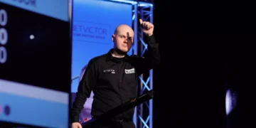 ‘History doesn’t pay bills’ – snooker pro on World Championship Crucible debate
