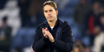 Julen Lopetegui facing sack after Leicester collapse as West Ham draw up three-man shortlist led by ex-Chelsea boss