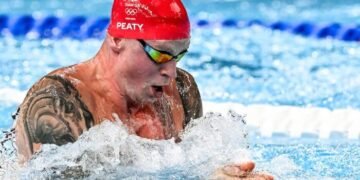 Matt Richards & Adam Peaty Join Forces At AP Race