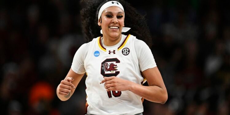 NCAAW: South Carolina dominated, Caitlin Clark made history in 2024