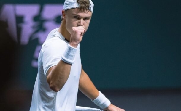 Rune Commits to Rotterdam