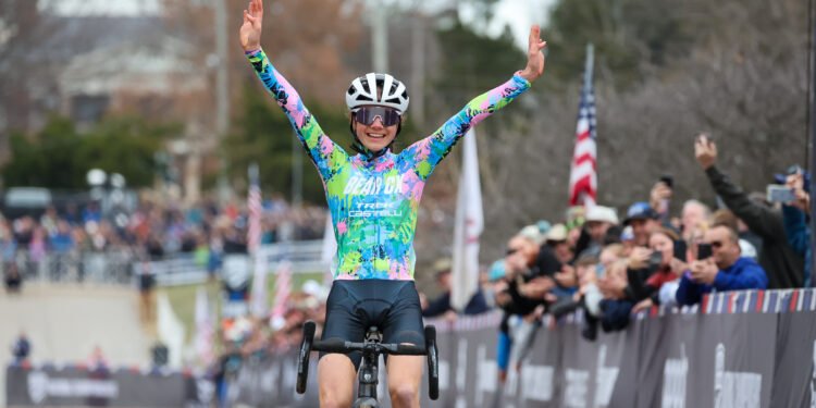 US Cyclocross Nationals: Vida Lopez de San Roman’s gamble to compete in elite women’s race pays off with victory