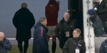 Victor Lindelof storms straight down tunnel as he hands Ruben Amorim yet another Man Utd injury scare