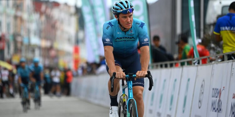 XDS Astana demote Gleb Syritsa to development team to make room for Chinese rider