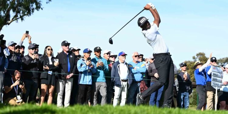 16 withdrawals? Missing stars? What’s going on at this week’s Tour event?!